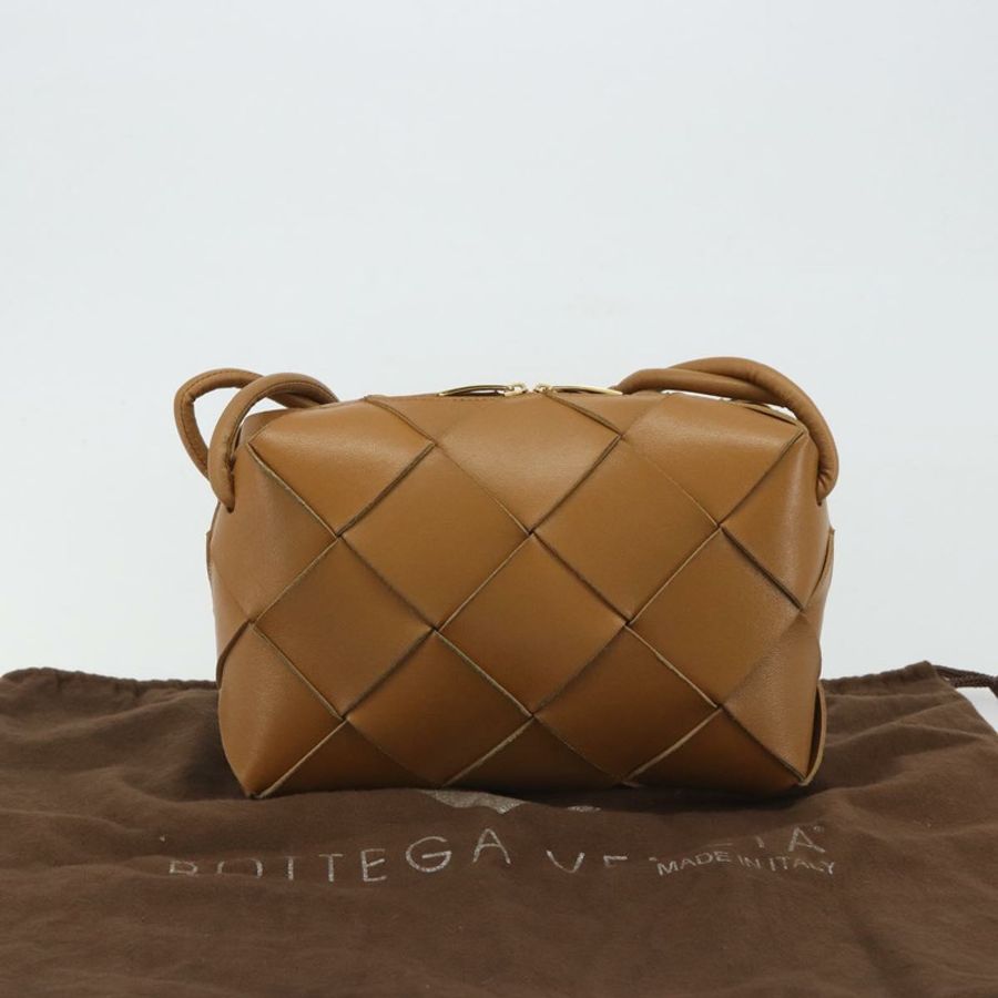 【日本直送】BOTTEGA VENETA MAXI INTRECCIATO 卡式單肩包 棕色金色 正品 BA14005V-11