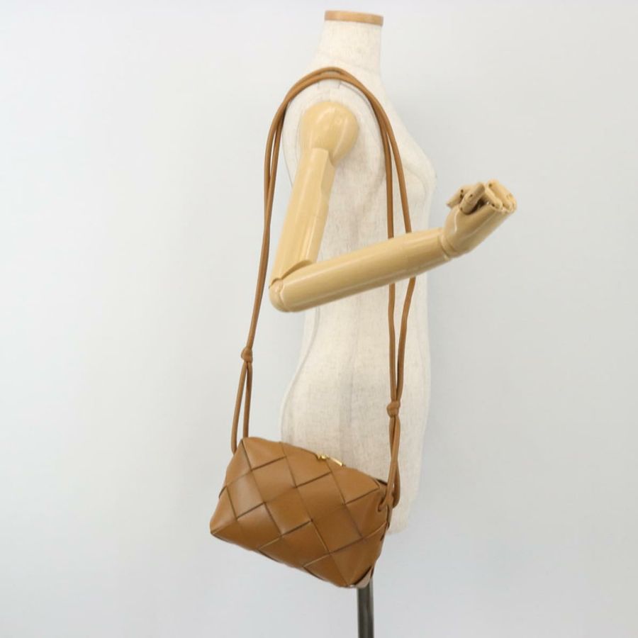 【日本直送】BOTTEGA VENETA MAXI INTRECCIATO 卡式單肩包 棕色金色 正品 BA14005V-19