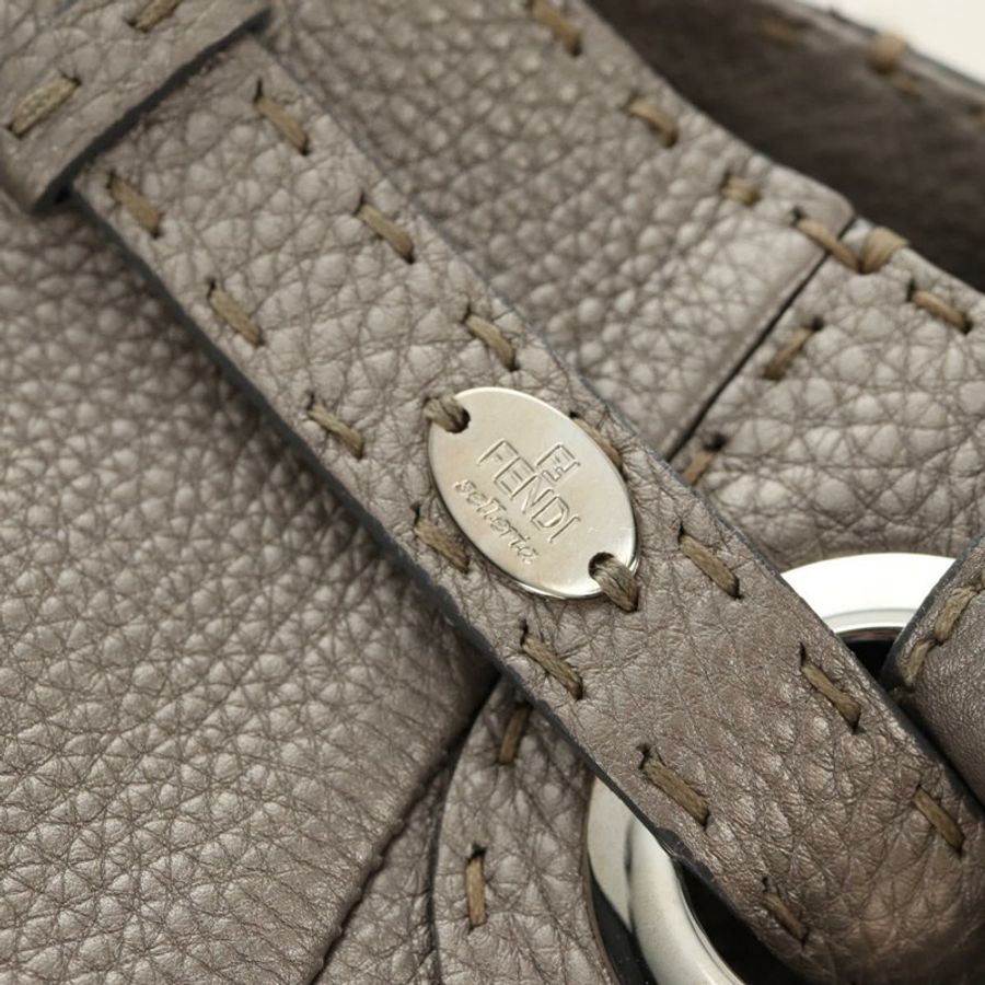 【日本直送】FENDI Celeria 手提包 皮革 灰色 金色 正品 191294V-17