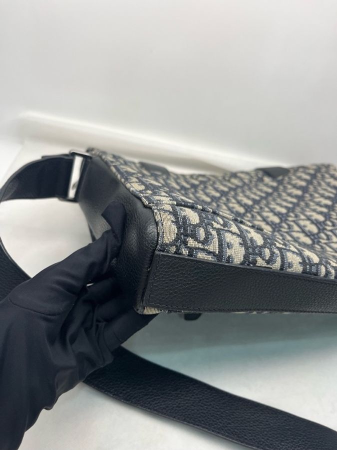 Dior 迪奧 系列:老花郵差單肩包 尺寸:34*25*5.5-8