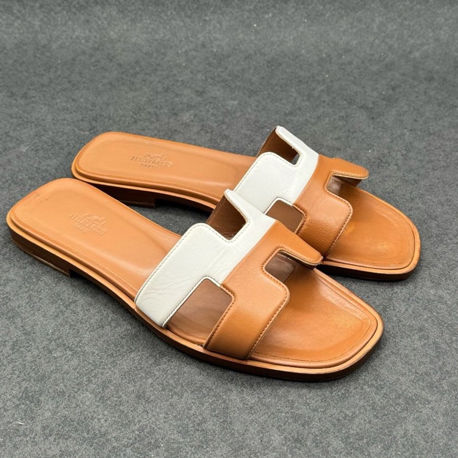 HERMES/愛馬仕 oran 一字拖鞋 女款 白拼棕色 37碼-3