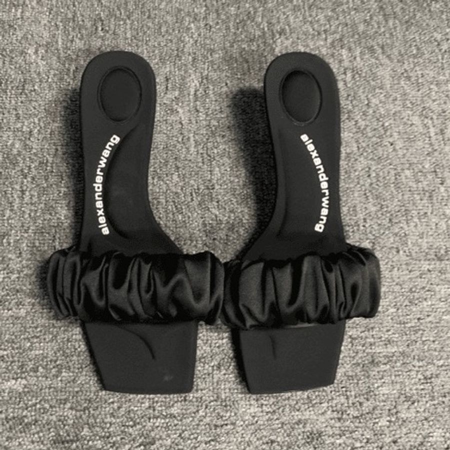 閒置新alexander wang黑色缎面高跟鞋 37.5碼-1