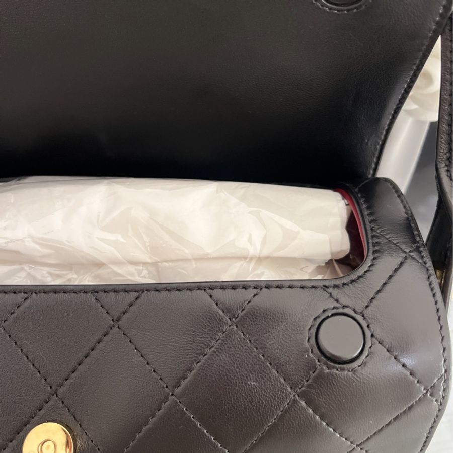 CHANEL香奈兒《全新》26A 隱藏款 保齡球圓筒包 黑金 菱格紋 手提鍊帶肩背包 全新-7