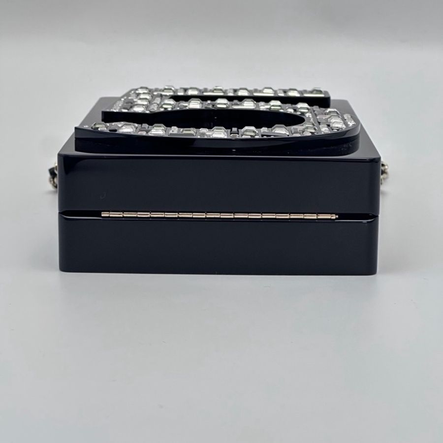 🖤 威選精品|CHANEL 黑色樹脂 No.5 香水瓶盒子鏈條包-7