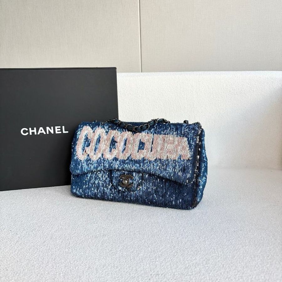 Chanel 限量Coco Cuba亮片鏈條包 深藍色 25*15*6 98新配件塵袋-4