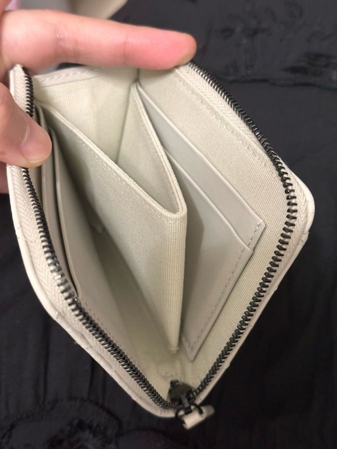 CHANEL L夾 奶灰色配黑五金 短夾-7