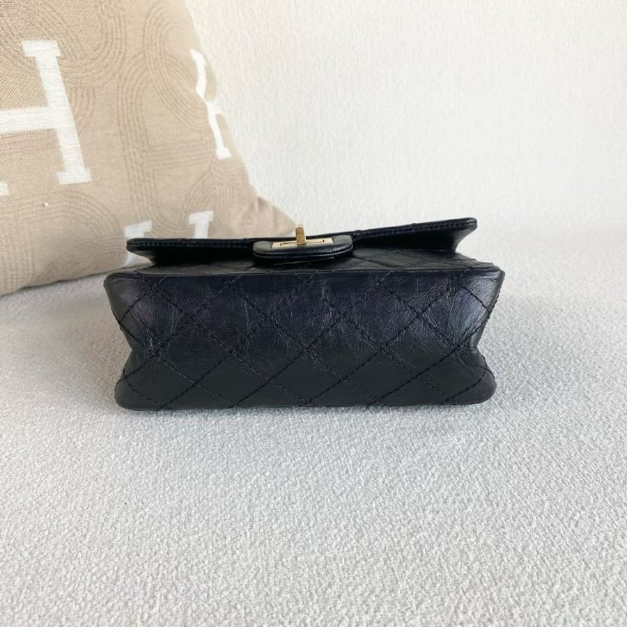 Chanel 黑金mini2.55鏈條包 黑色金扣 褶皺牛皮 20*12*7 99新配件塵袋保卡-3