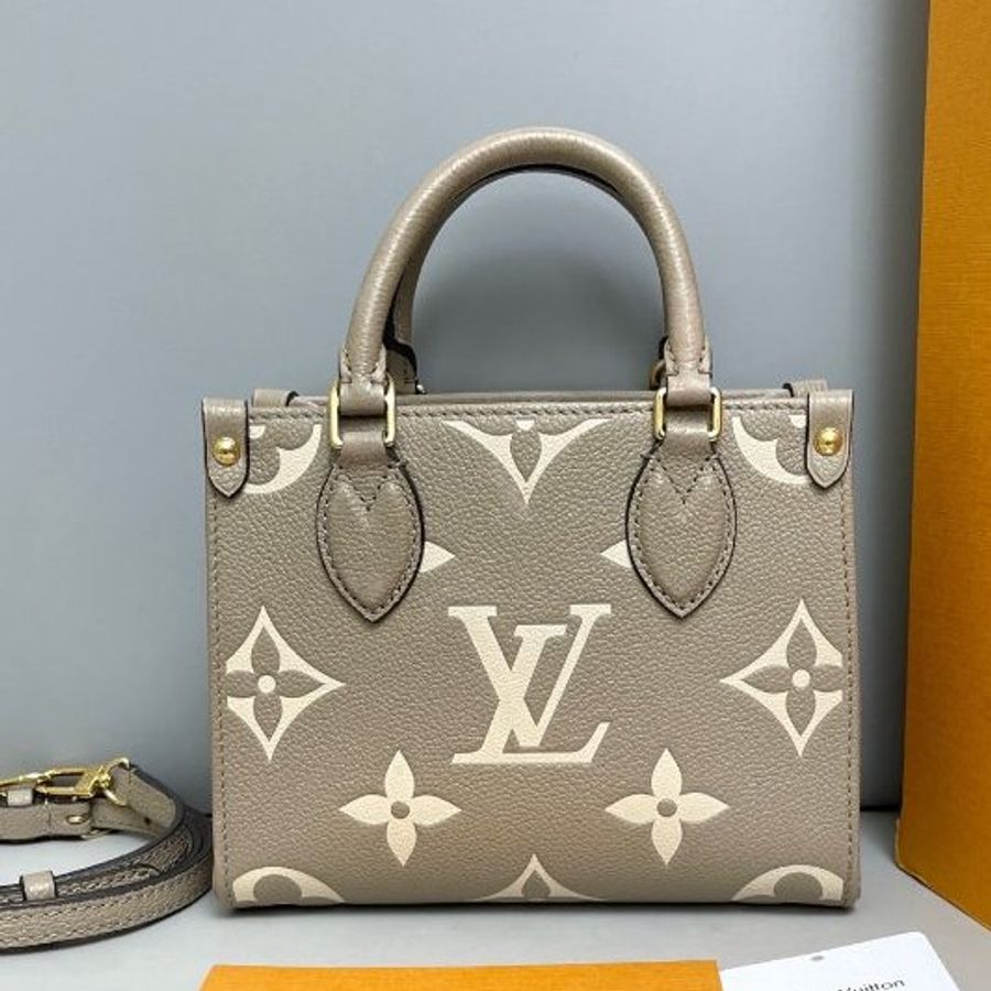 芯片款 路易威登/Louis Vuitton OnTheGo BB 大象灰全皮壓花托特包-5