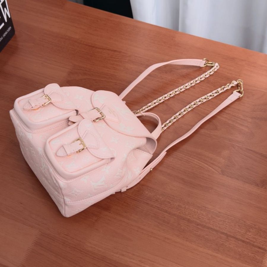 LV Backup粉色金扣後背包 芯片款18*22*12 98新配件 盒子 塵袋 購證 吊牌-2