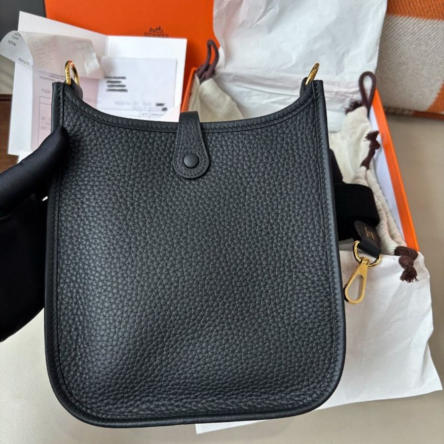 近新品 愛馬仕Hermes 黑金mini Evelyne-1