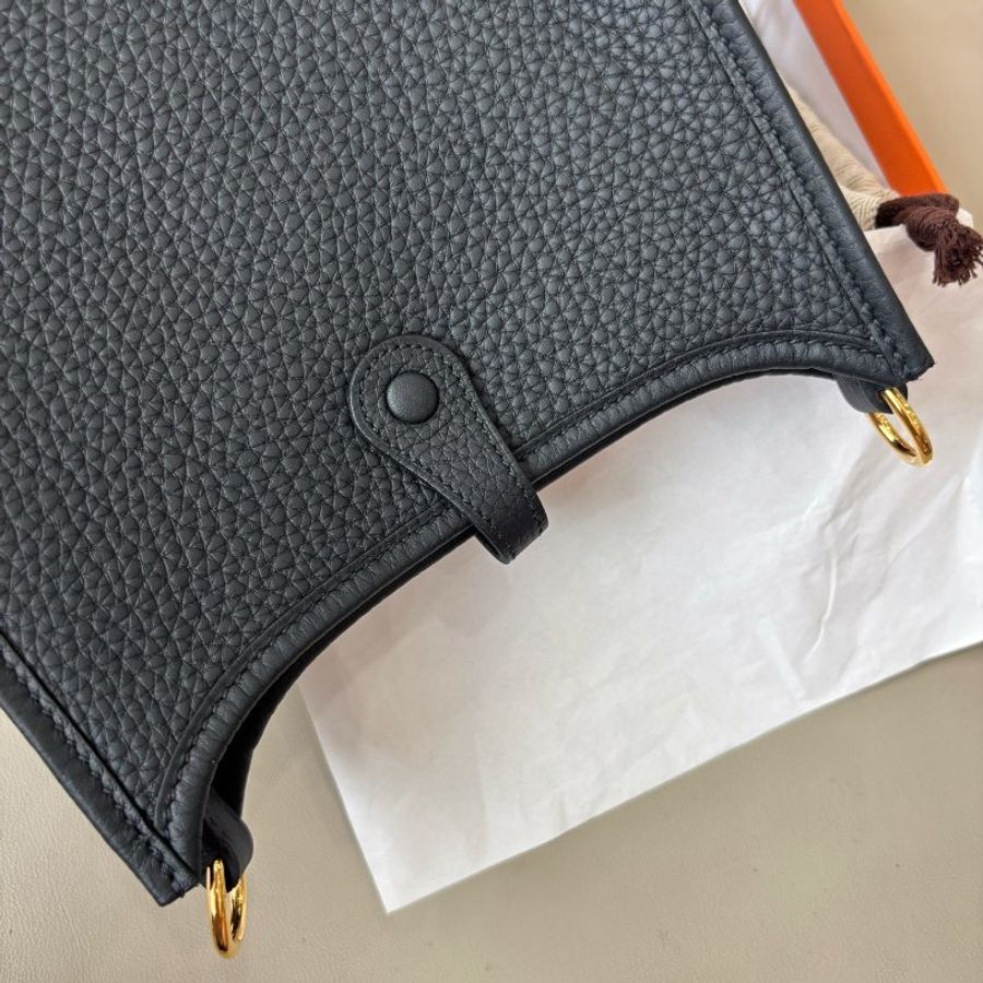 近新品 愛馬仕Hermes 黑金mini Evelyne-4