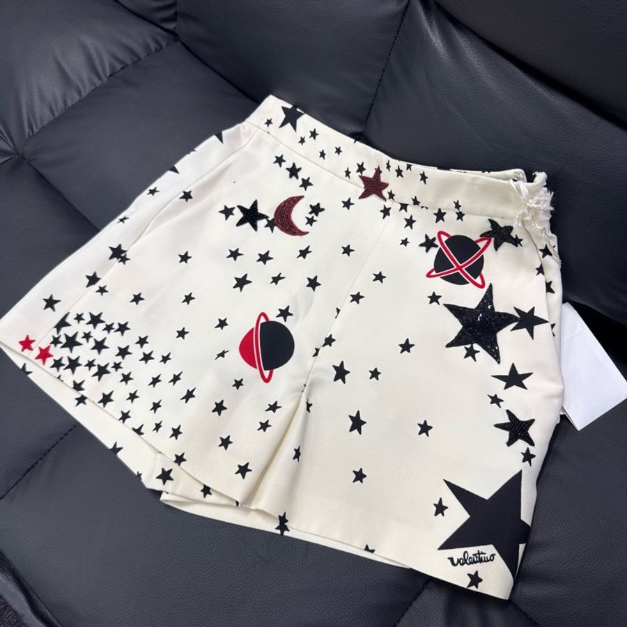 全新Valentino 百慕大 刺繡星星短褲-2