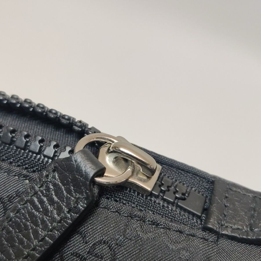 Gucci 古馳 牛皮尼龍布純色雙G印花皮標字母Logo腰包胸包-9