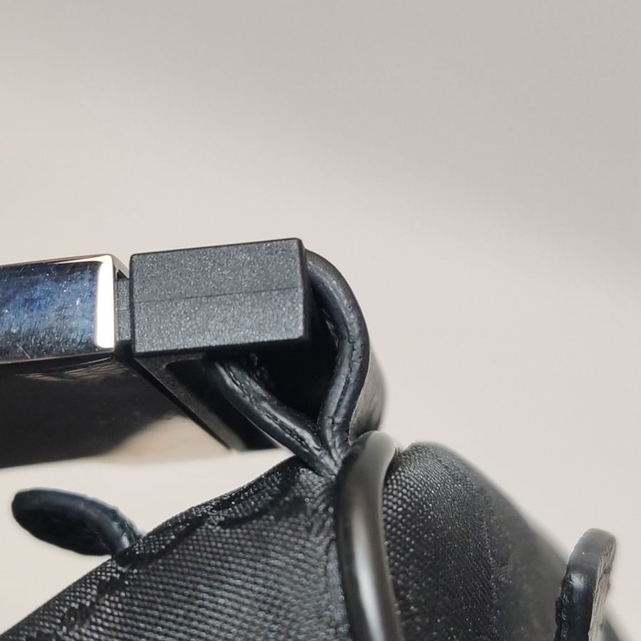 Gucci 古馳 牛皮尼龍布純色雙G印花皮標字母Logo腰包胸包-10