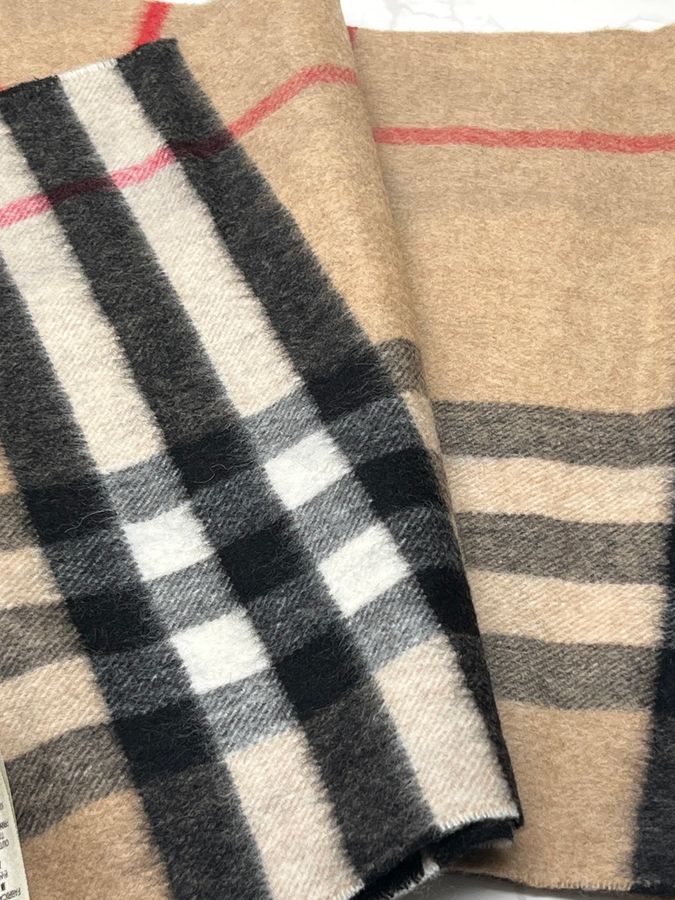 香緹國際精品 BURBERRY 塗鴉款 圍巾 1154-5