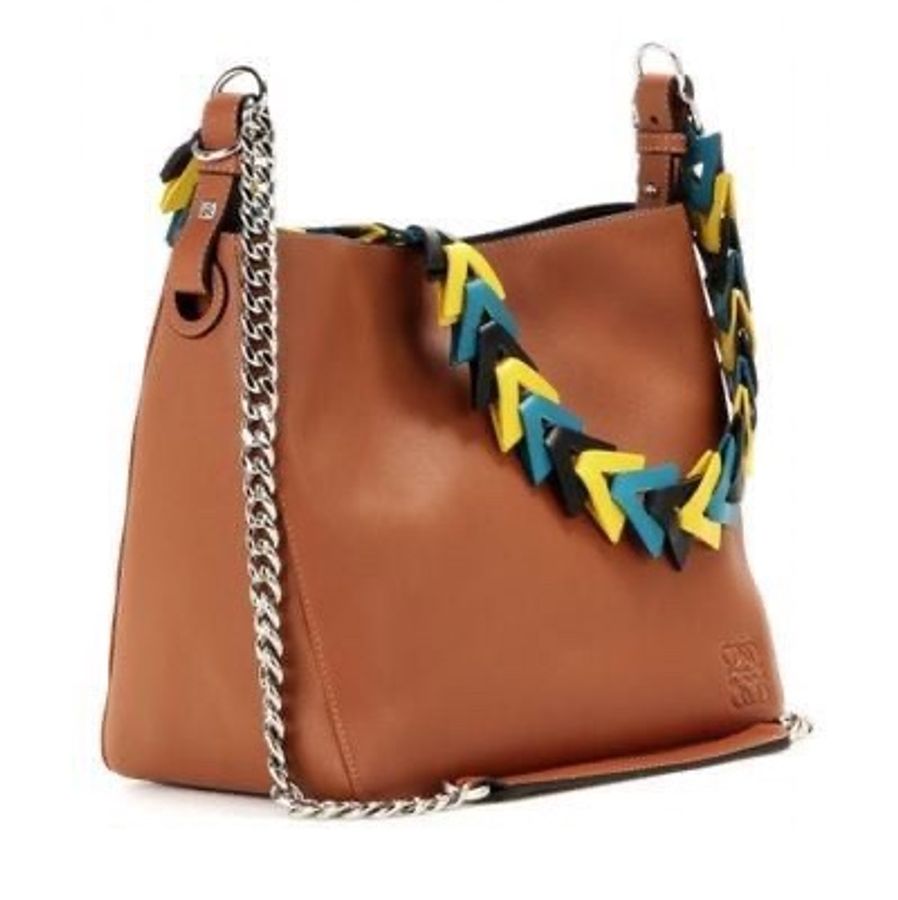 Loewe V line 秀款系列 金棕色 箭頭包 斜背包肩背包 側背包-0