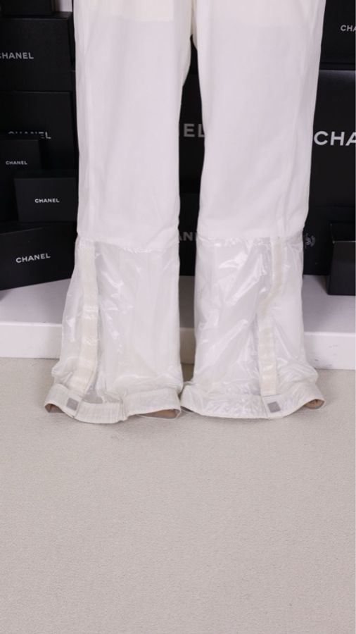Chanel 03年运动方标系列白色棉服滑雪服背带裤-44