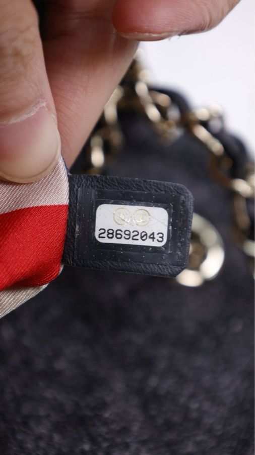 Chanel 19年灰色毛呢皮穿链滚边cf单肩包-23