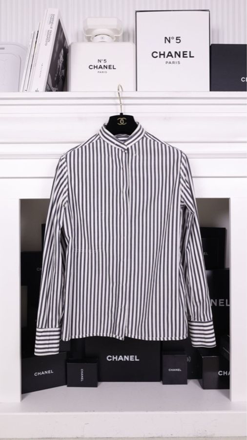 Chanel黑白条纹金扣衬衫上衣外套-5