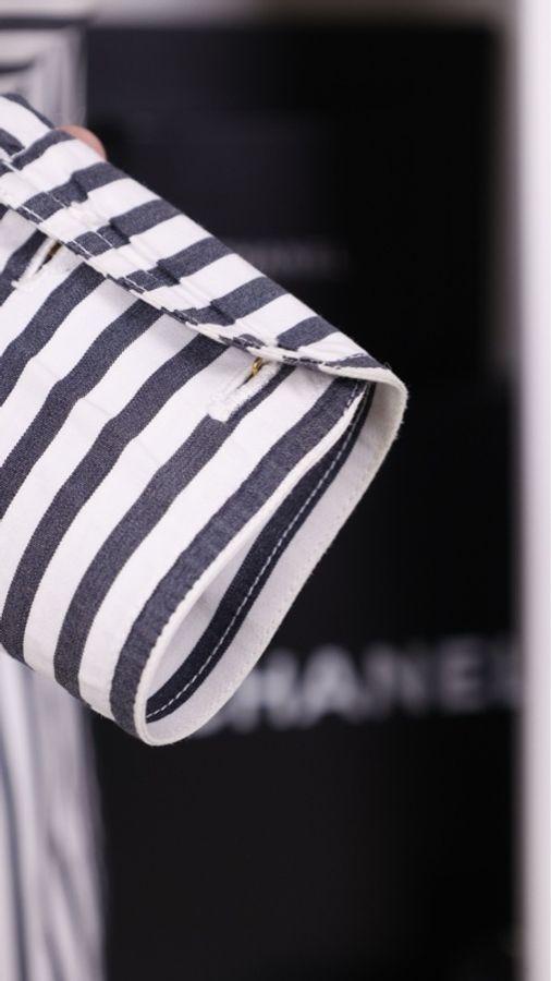 Chanel黑白条纹金扣衬衫上衣外套-13