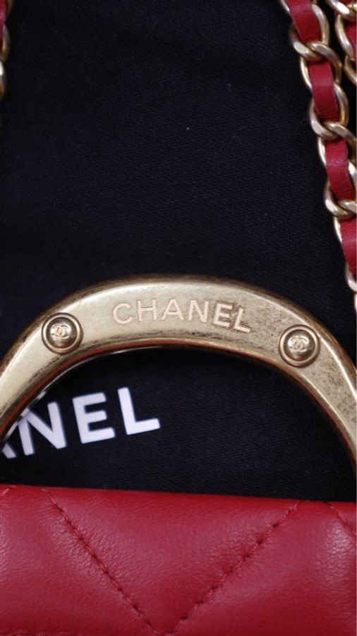 Chanel 21A女士城堡系列秀款红金衣架mini单肩包-27