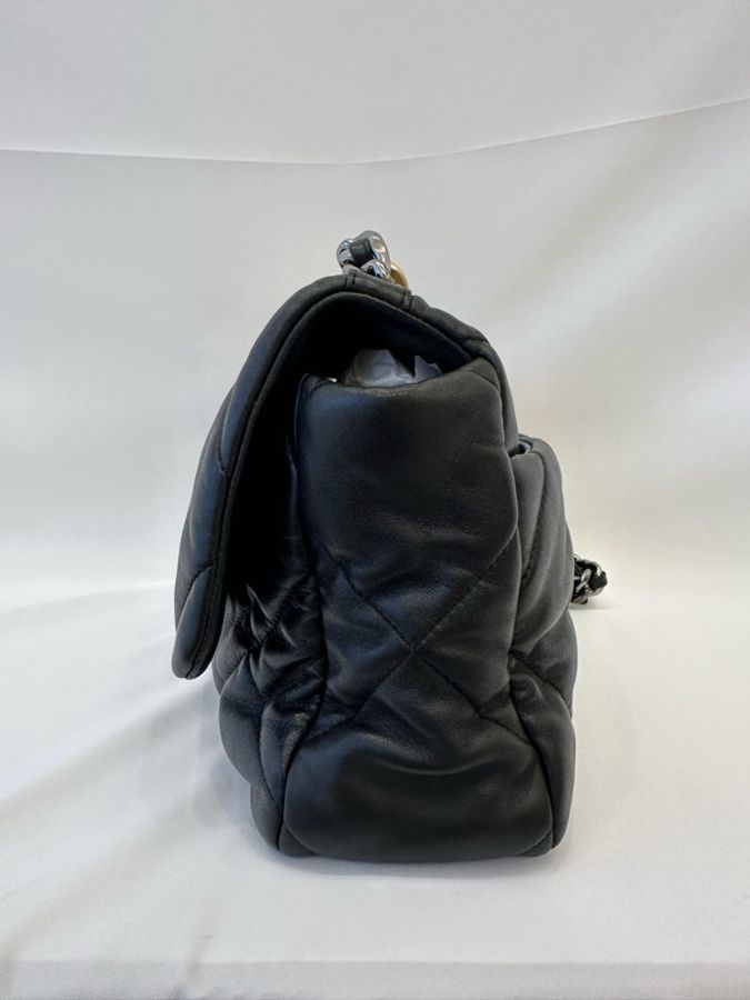 #專櫃近30萬 #超便宜福利價 香奈兒 19Bag 晶片款 大號-21