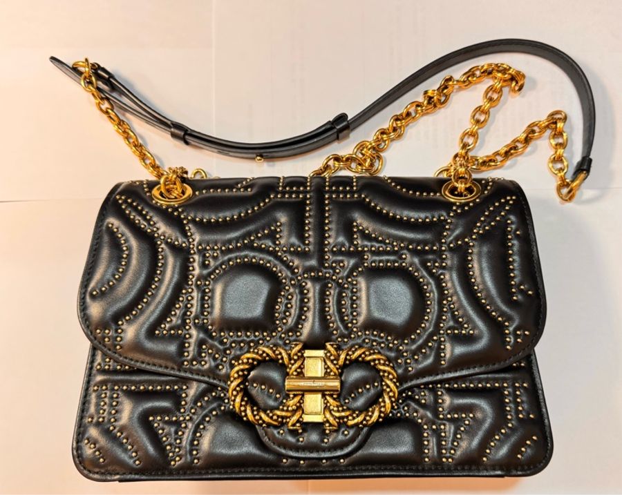 Salvatore Ferragamo 黑金鉚釘掀蓋鍊包-5