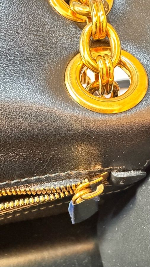 Salvatore Ferragamo 黑金鉚釘掀蓋鍊包-12