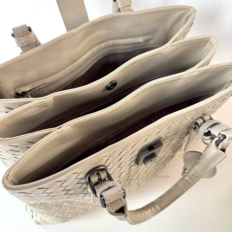 BOTTEGA VENETA ROMA BV 卡其色 皮革 編織 羅馬包 小型 三層 兩用包-5
