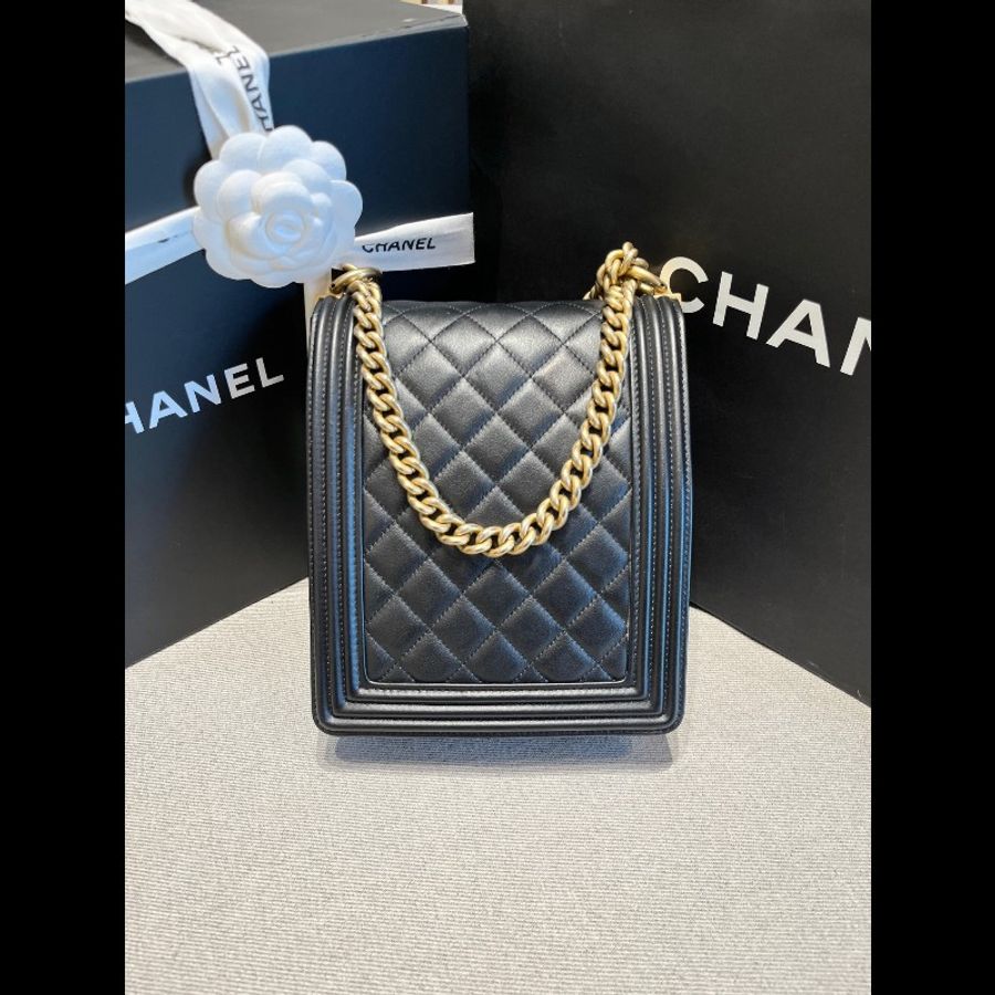 Chanel 黑金豎版leboy 肩背包斜背包-3