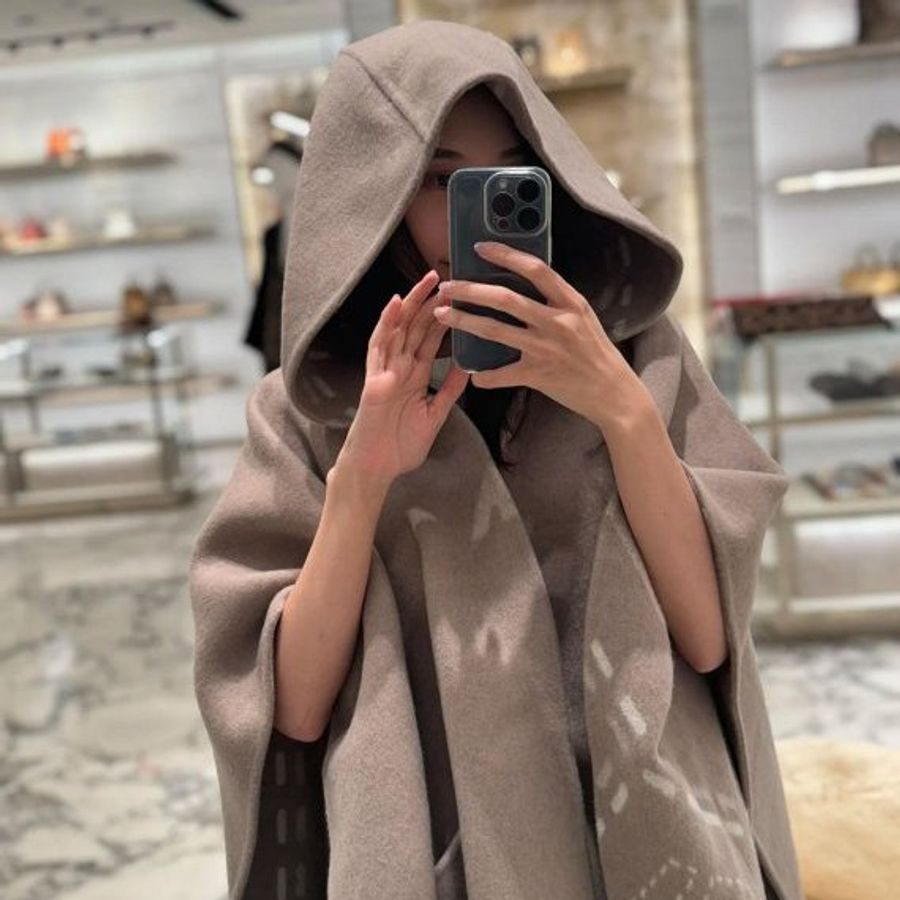 FENDI 奶茶色 雙面 連帽 斗篷 披風 100% Cashmere FF LOGO-6