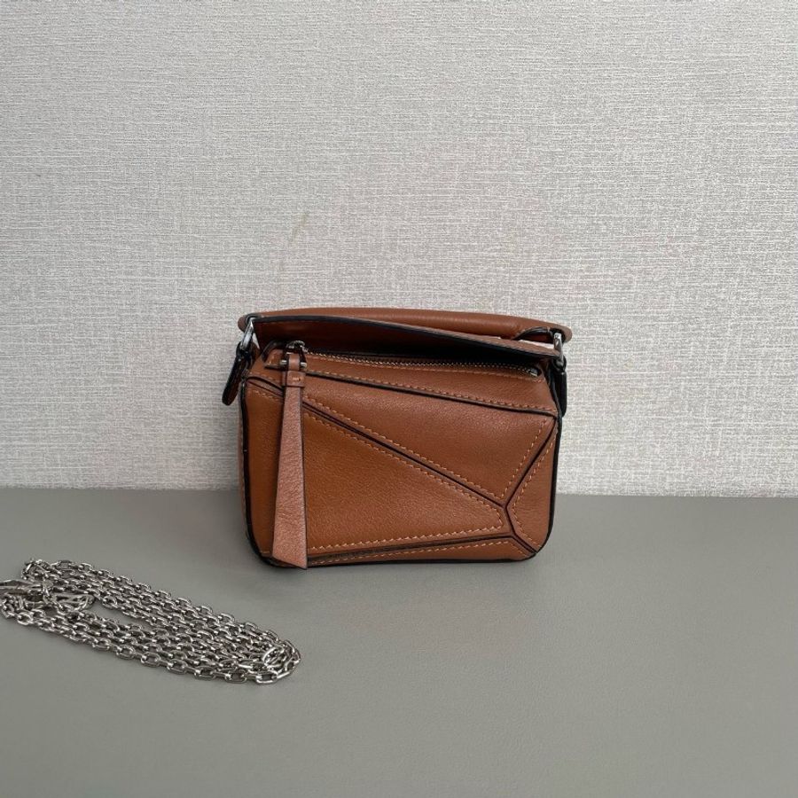 Loewe羅意威焦糖色puzzle nano幾何包
手提斜挎單肩包
98新 ✨️-2