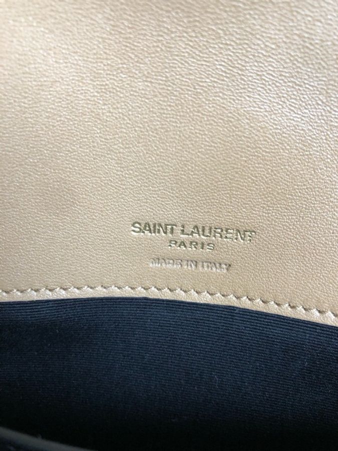 Saint Laurent/聖羅蘭 奶茶色金扣LouLou信封包鏈條包 25年 有塵袋鏡子子袋-10