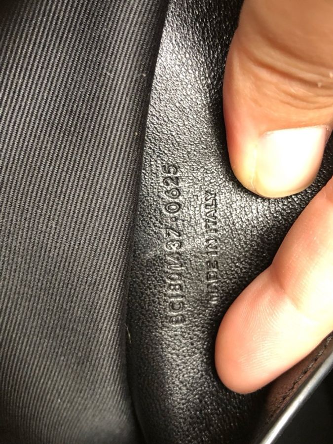 Saint Laurent/聖羅蘭 奶茶色金扣LouLou信封包鏈條包 25年 有塵袋鏡子子袋-11