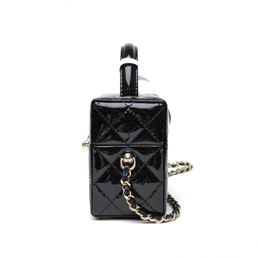 CHANEL 黑色漆皮鐳射標金扣25A手柄盒子包肩背包-1