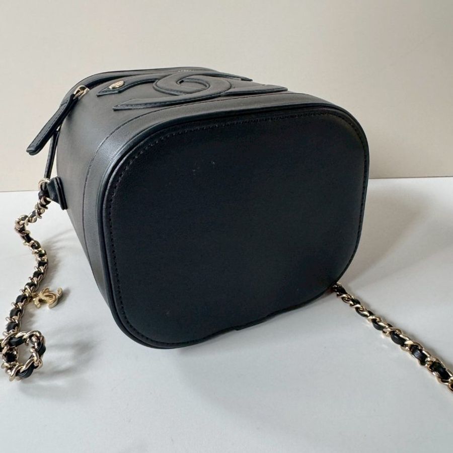 CHANEL 黑色 小羊皮 淡金練 復古 化妝盒包 手提 肩背 斜背 AS0323 現貨-5