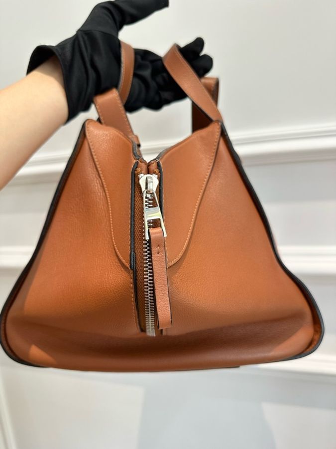 LOEWE 焦糖色 Hammock 小號兩用包-1
