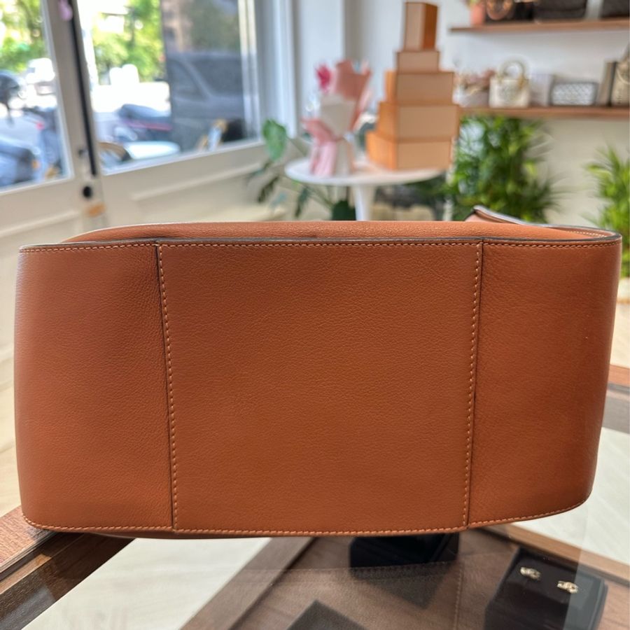 LOEWE 焦糖色 Hammock 小號兩用包-7