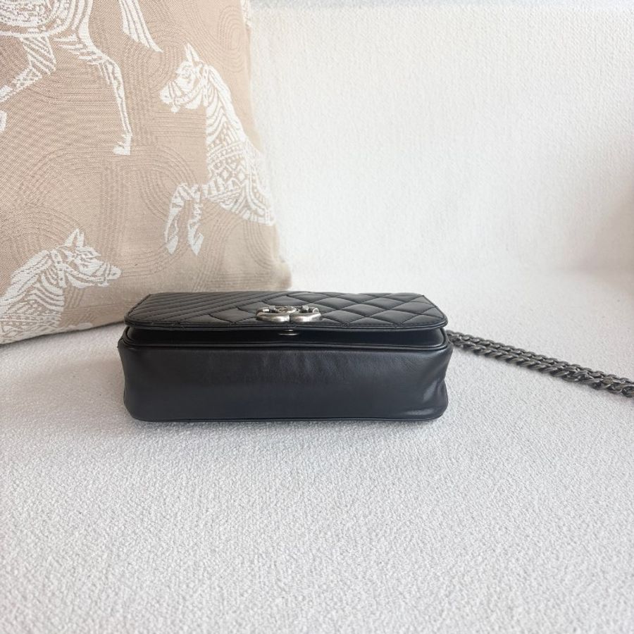 Chanel coco boy黑色牛皮鏈條包-4