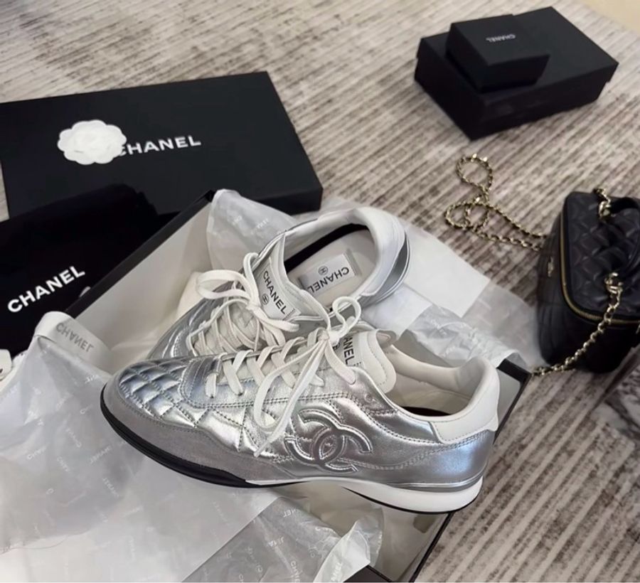 CHANEL銀灰德訓鞋35.5全新-1