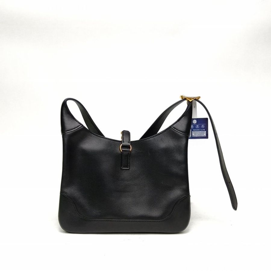 HERMES Trim24黑色Volupto小牛皮Y刻金扣肩背包-2