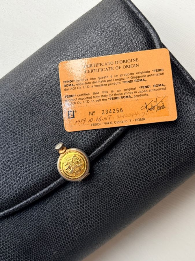1989年購證 Fendi 經典黑金羅馬錢幣扣掌紋皮鏈條包 斜背包-4