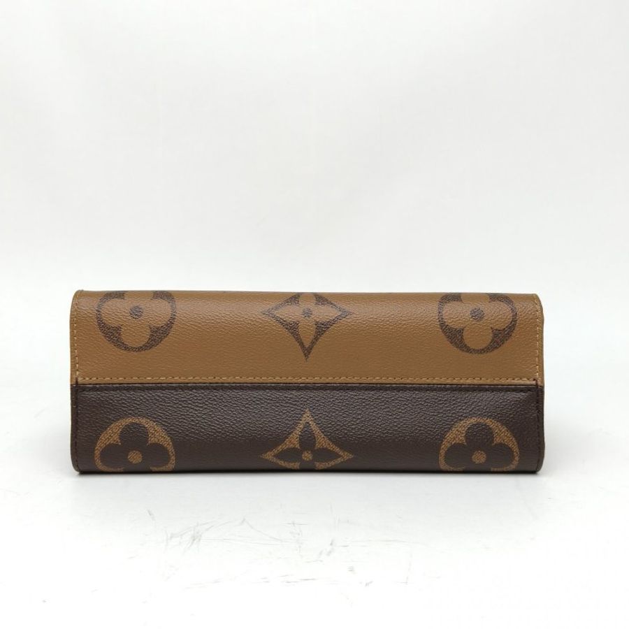 LOUIS VUITTON OnthegoEastWest橫版三合一老花PVC晶片肩背包-4