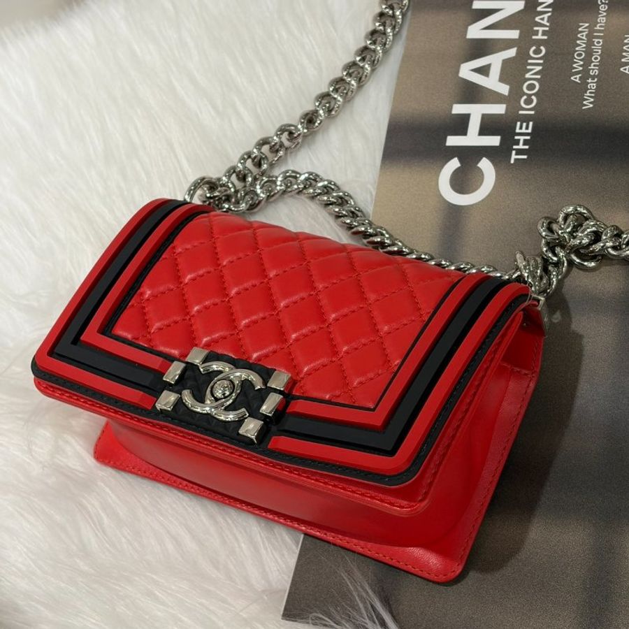 CHANEL THEBOY20 紅黑色-1