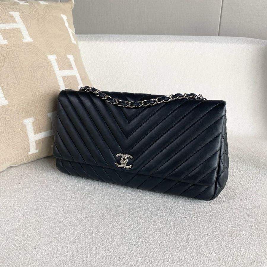 Chanel 黑銀羊皮 V紋CFMaxi-6