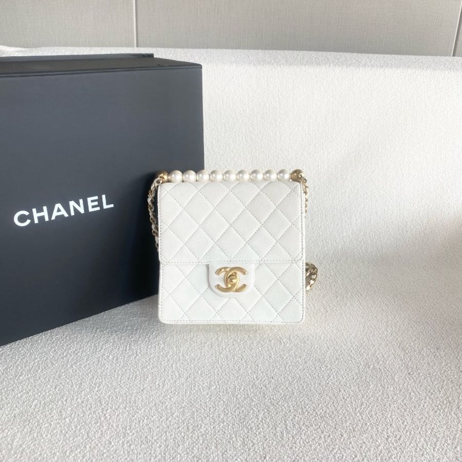 Chanel香奈兒白金珍珠鏈條包
白色金扣 羊皮-2