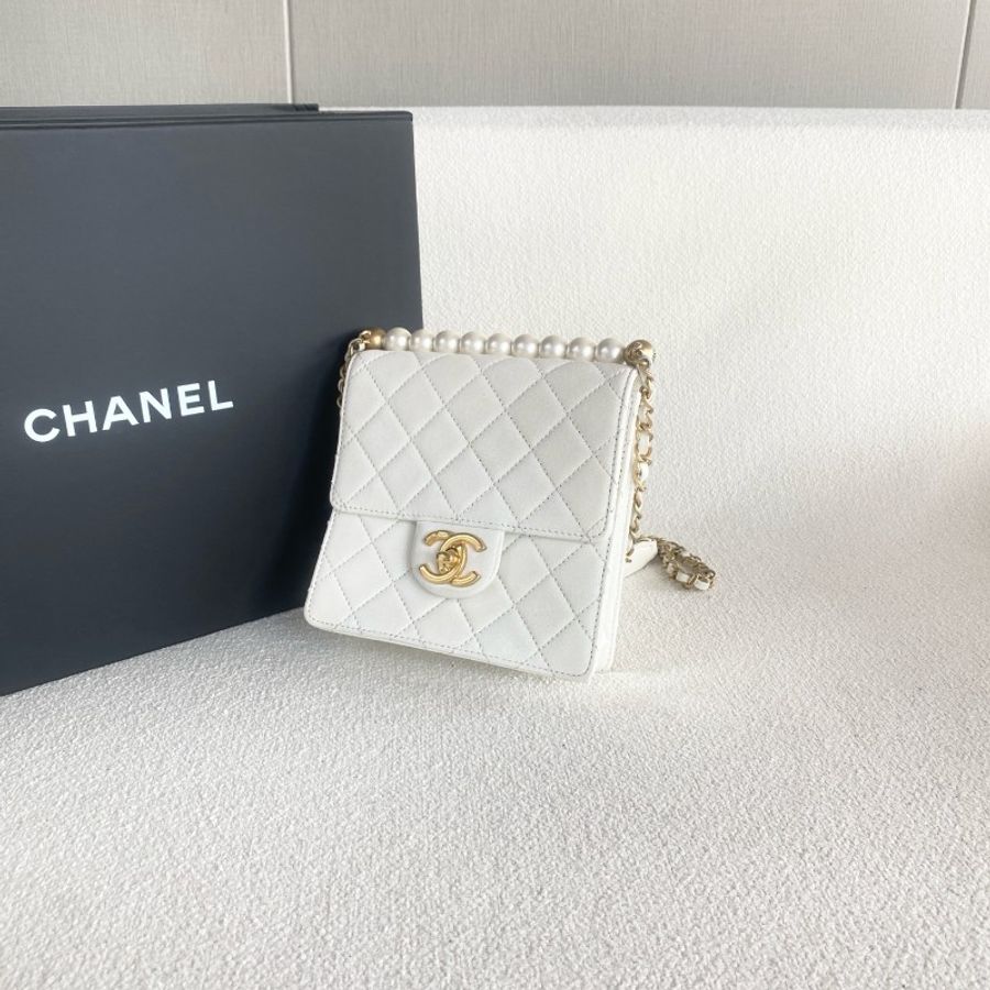 Chanel香奈兒白金珍珠鏈條包
白色金扣 羊皮-6