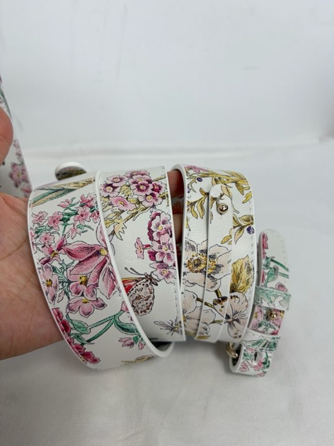 Dior 迪奧限定花卉四格戴妃包 金扣。-7