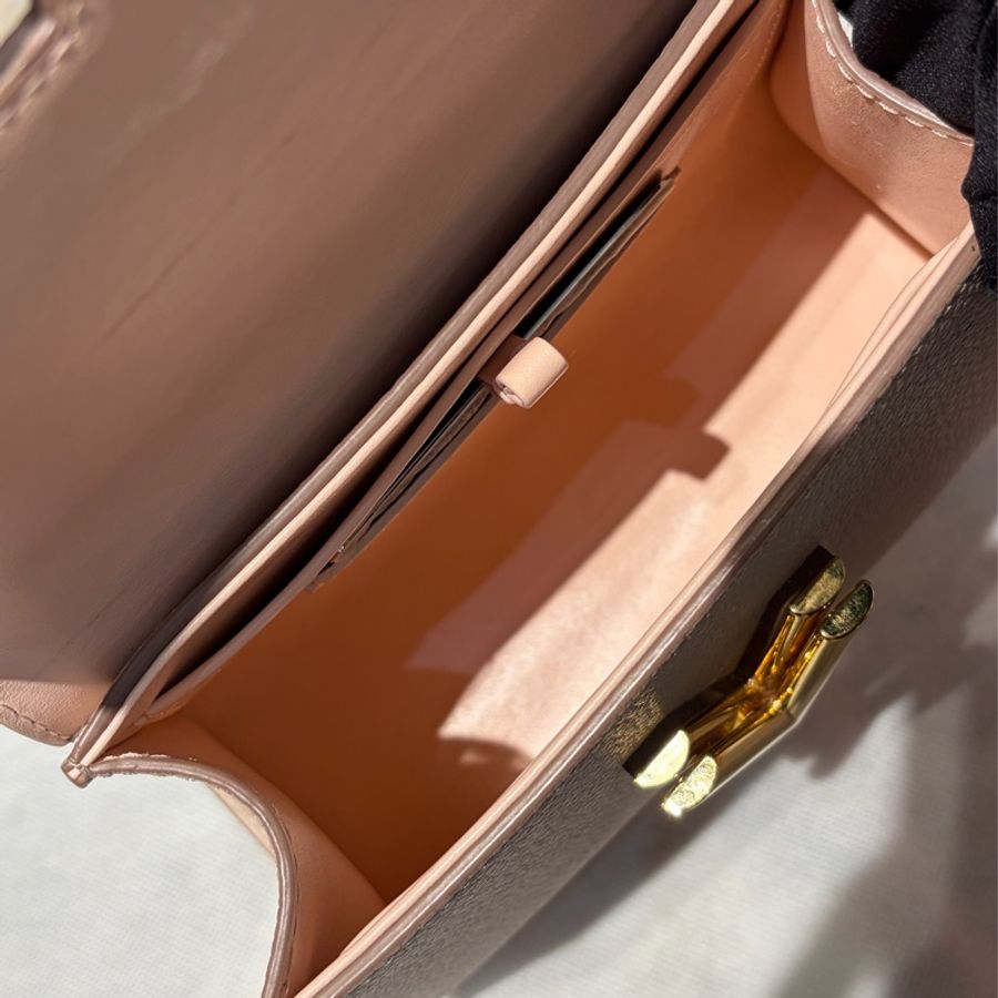 Louis Vuitton裸色牛皮TWIST HANDLE BB-14