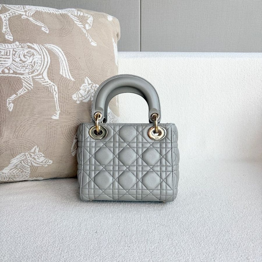 Dior lady dior 灰色金扣戴妃三格-3